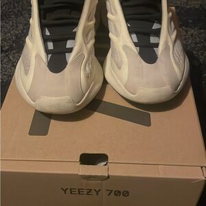 Yeezy 700 V3 Cream and Black Sneakers